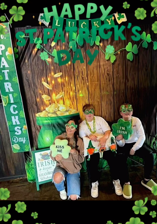 St. Patrick's Day Clover Treasure Luck Photography Backdrop LV-1329