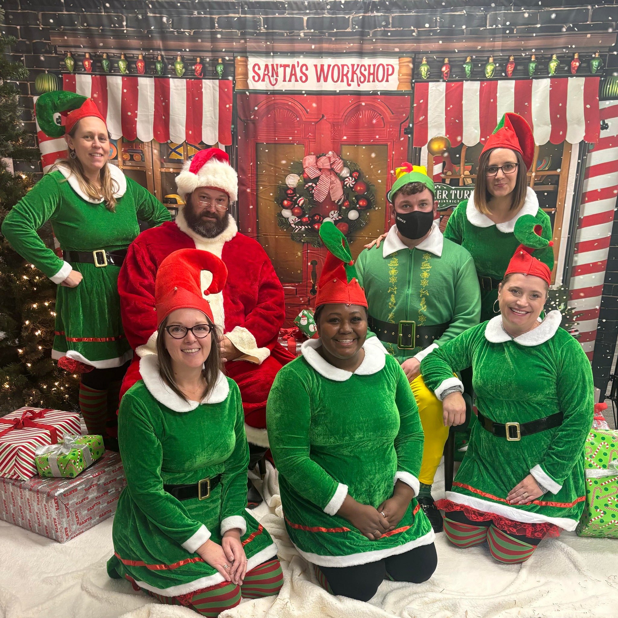 Santa's Workshop Nutcracker Christmas Backdrop M6-93