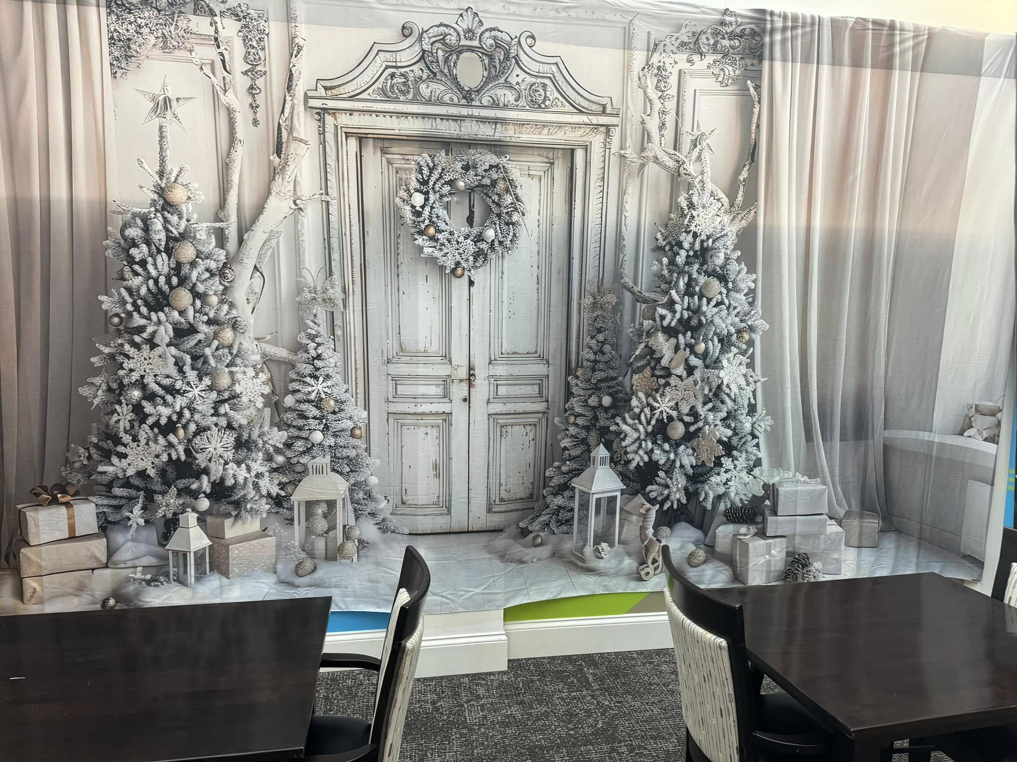 Christmas White Door Tree Backdrop BRP7-226