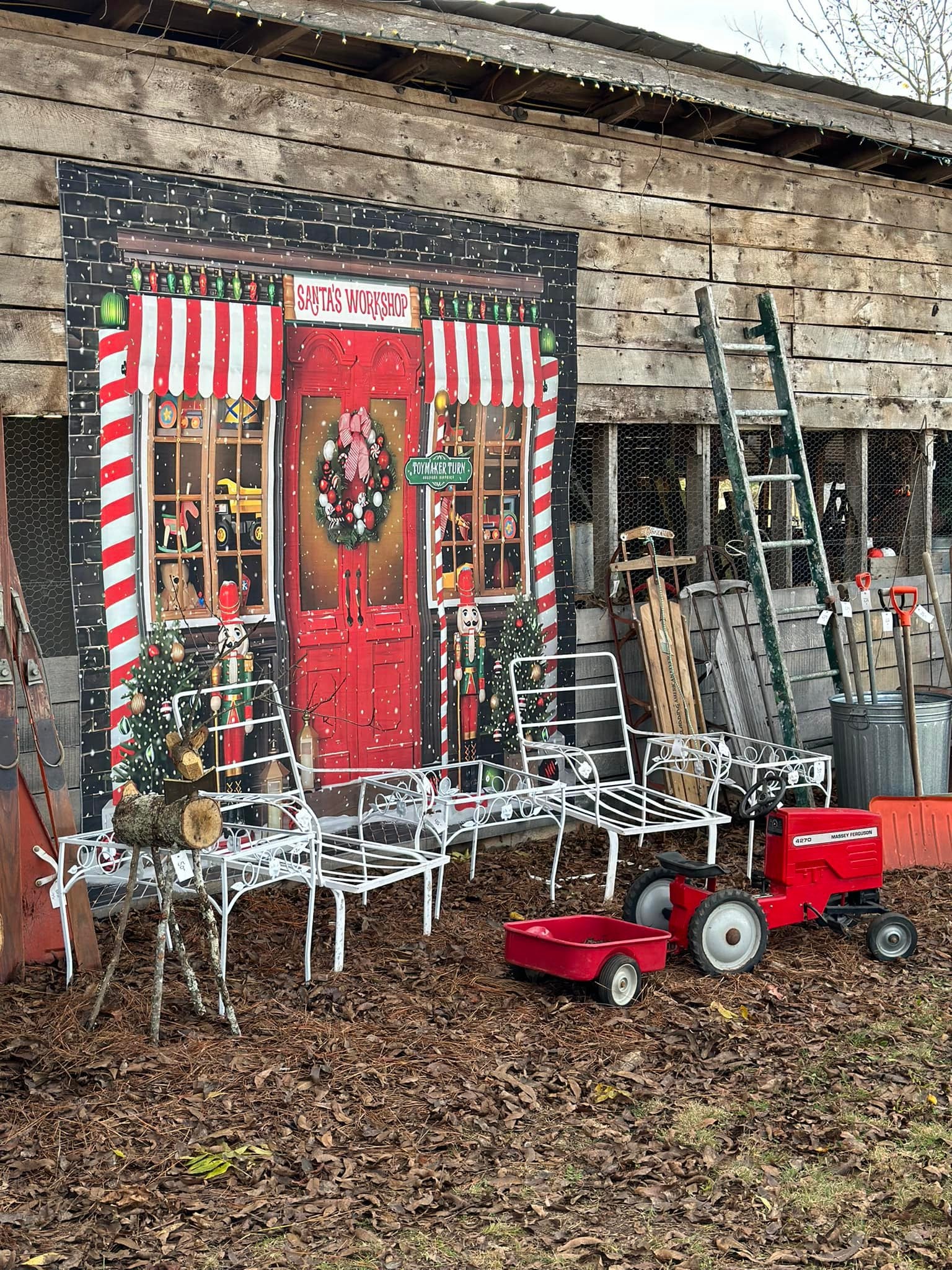 Santa's Workshop Nutcracker Christmas Backdrop M6-93