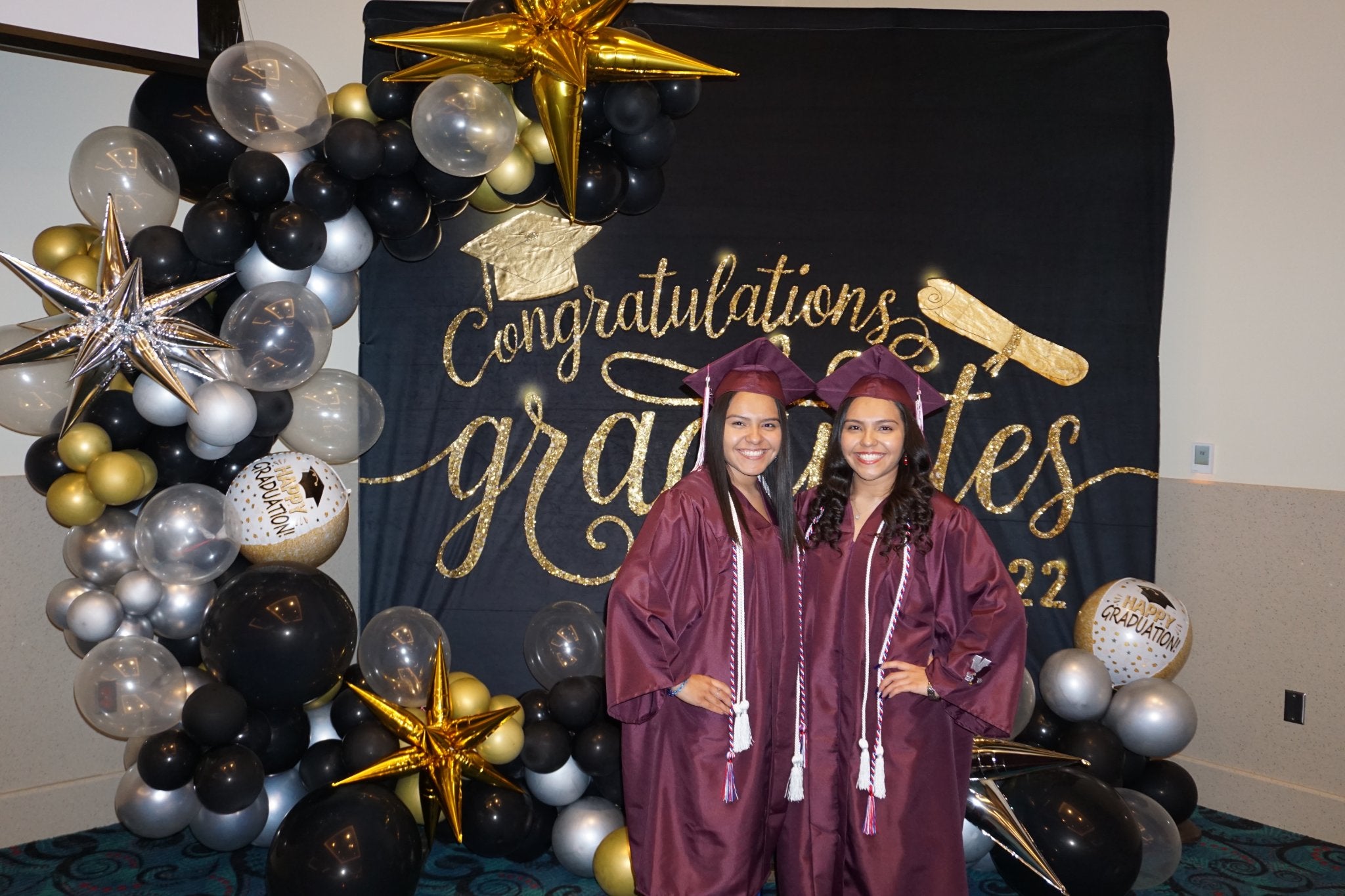 Graduation Congratulations Gold and Black Class Of 2025 Photo Backdrop SH-253