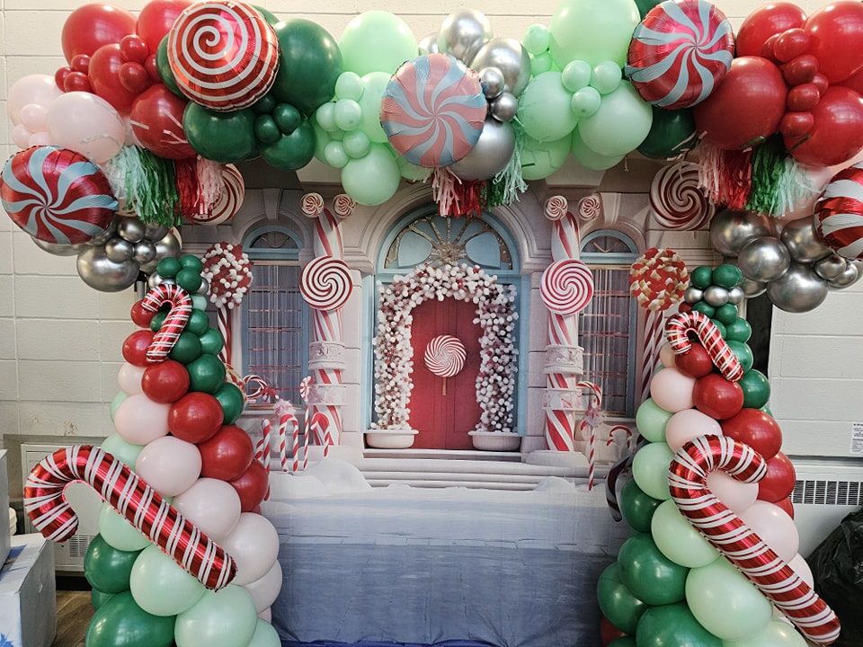 Candy House Snow Christmas Tree Backdrop RR7-789