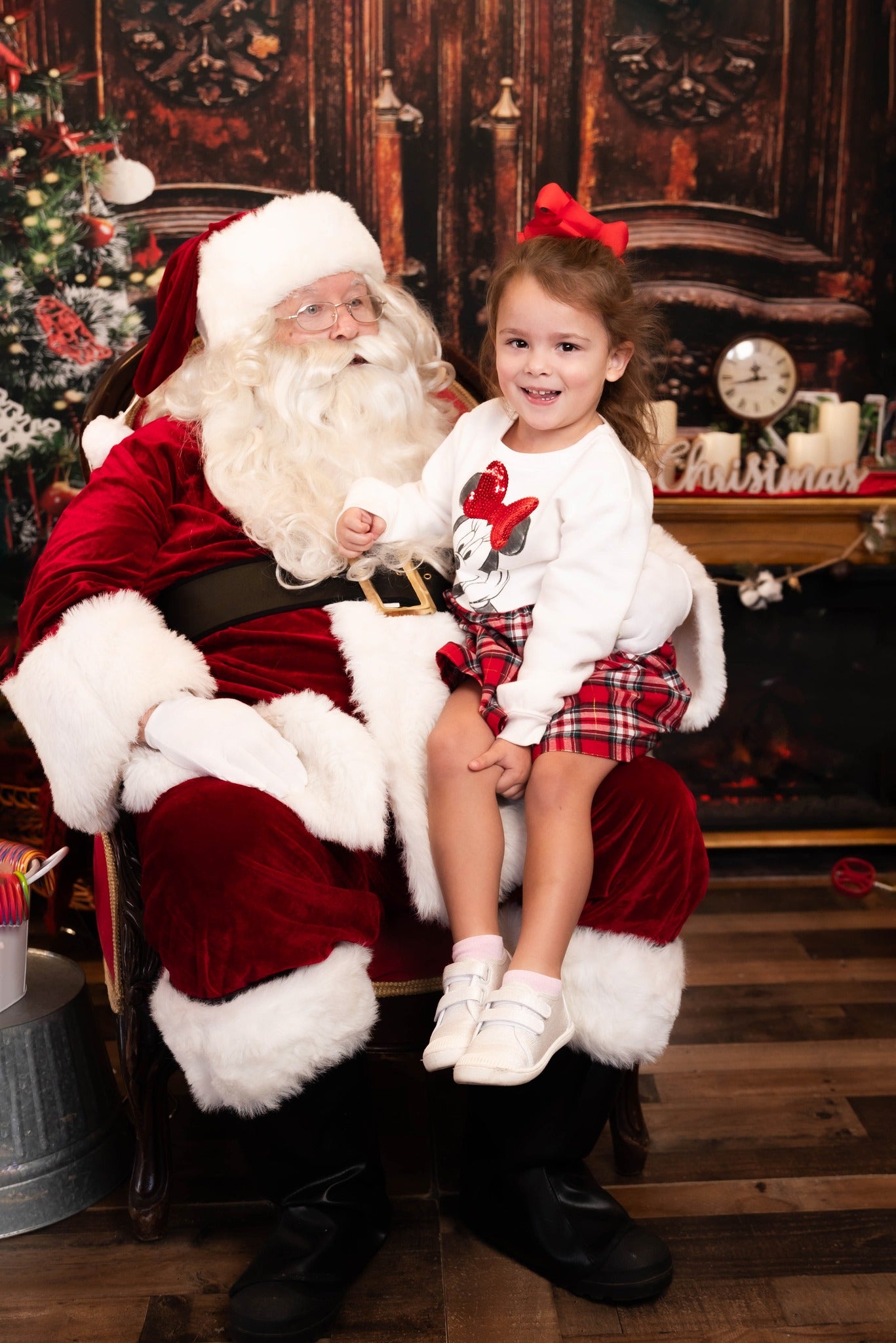 Vintage Room Door Christmas Tree Gifts Backdrop M10-21